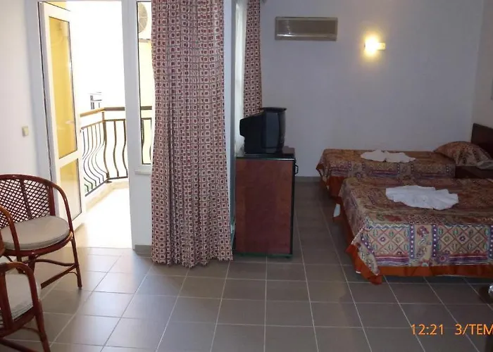 Aroma Готель Аланія